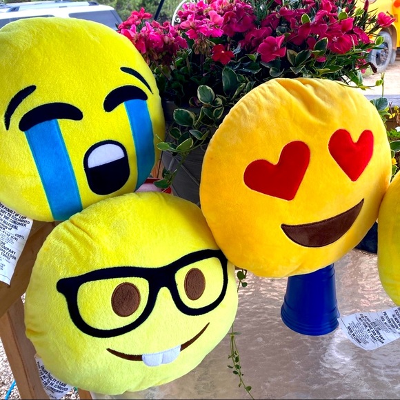 Emoji Expressions Smiley Face 🤓 Black Glasses White Teeth Plush Pillow 13” NEW! - Picture 6 of 16